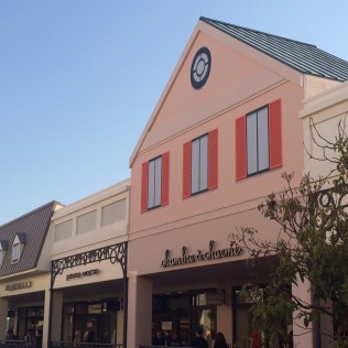 外壁の施工例 01