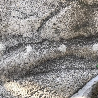 BEFORE 石の補修 施工前